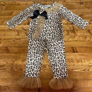 🛍️ 3 for $15 🛍️ Leopard Print Baby Outfit